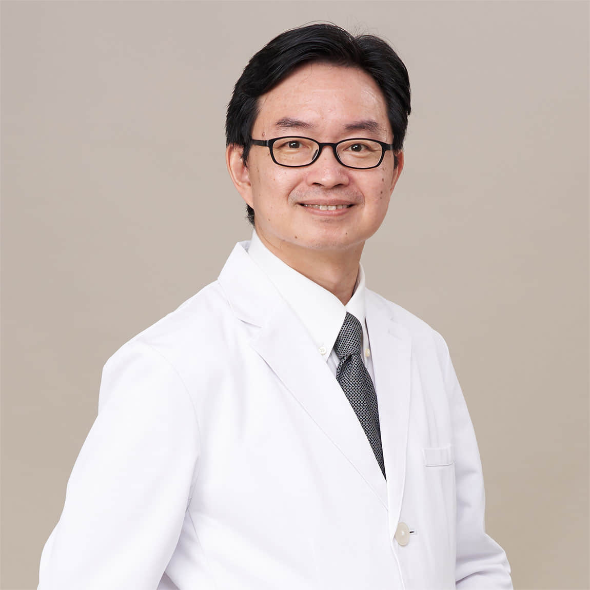 何彦秉 Jason Yen-Ping Ho, MD., 副院長.